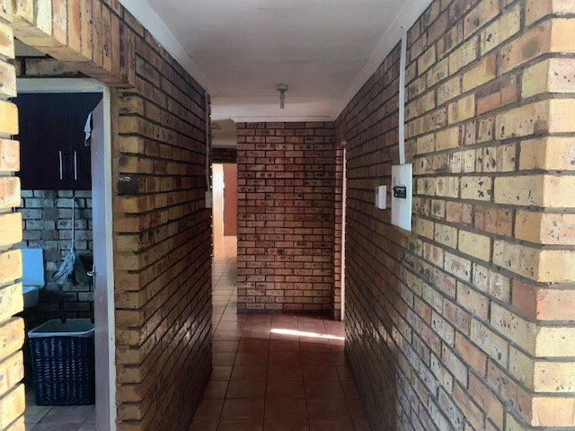 5 Bedroom Property for Sale in Kuruman Northern Cape